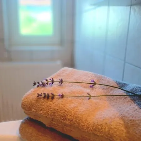 Lucia Schiefling am See